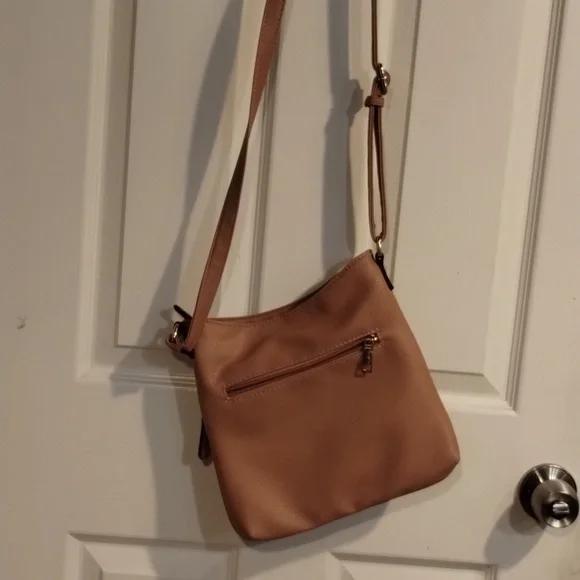 Purses - Picture 5 of 8